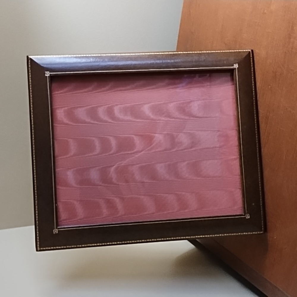 Vintage Leather Frame 8x10 Picture Brown Gold Embossing From Desk Blotter Set - Picture 4 of 10